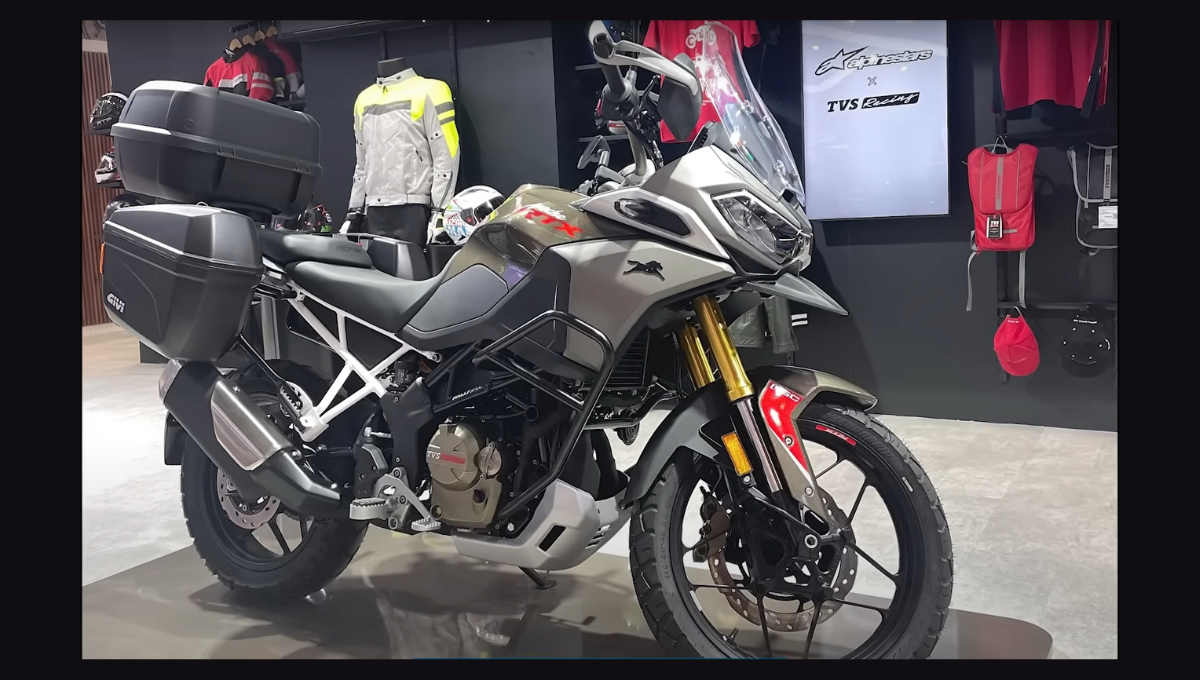 Tvs rtx 300 adv rivals